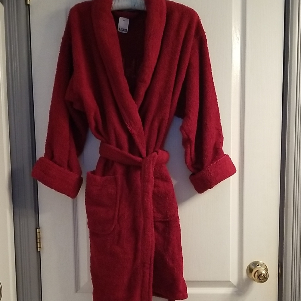 Luxurious Red Bathrobe NWT